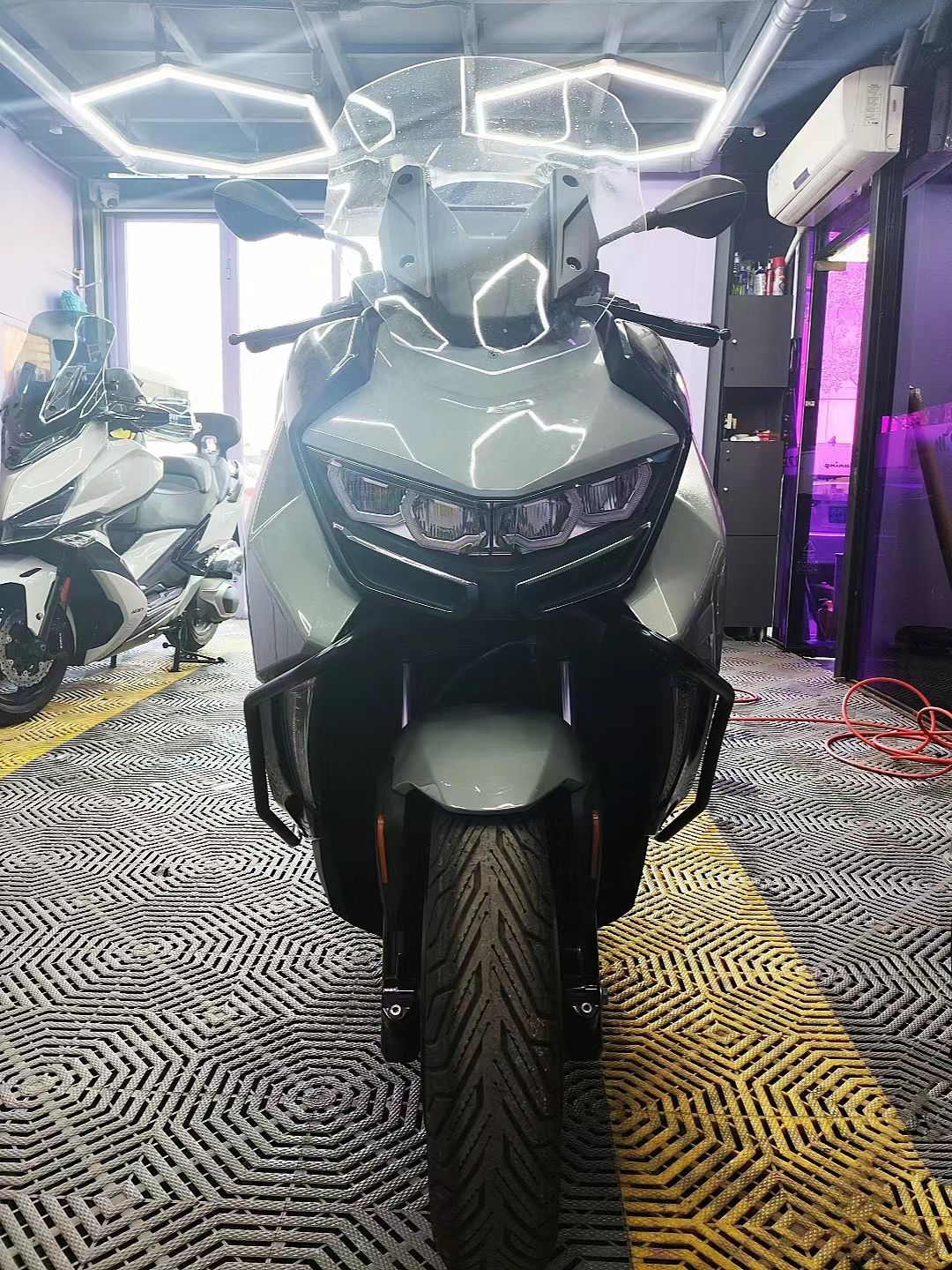 Ravoony Plus PET Glossy Crystal Strawberry Red Vinyl Car Wrap review Nicole Estep 01