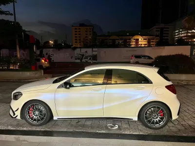 Ravoony Plus Matte Pure Metallic White to Blue Car Vinyl Wrap review Tomáš Seszták 02