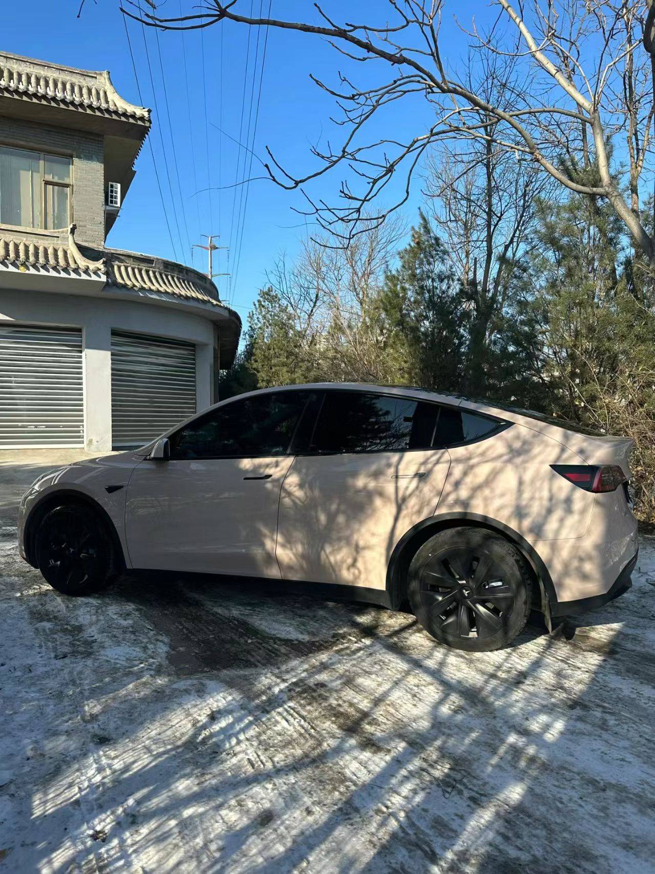 Ravoony Plus PET Glossy First Love Pink Car Vinyl Wrap review Alison Hernandez 01