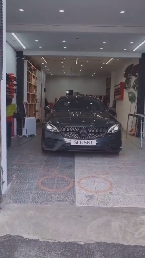 Ravoony Plus Super Gloss Chrome Black Vinyl Car Wrap review Alexandra Croitor