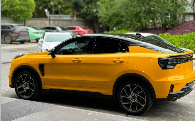 Ravoony Basic Gloss Sunflower Yellow Vinyl Wrap review Carson Rollinger