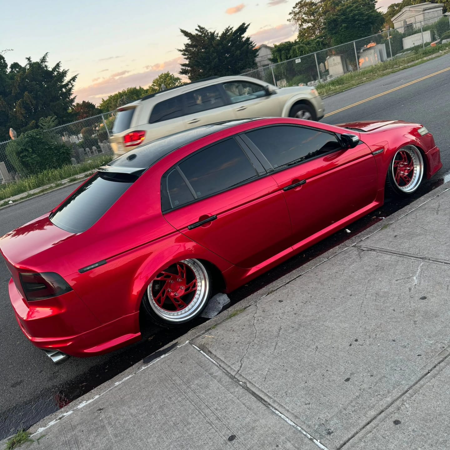 Ravoony Plus Gloss Metallic Vampire Red Vinyl Car Wrap review Gabriel Martinez 02