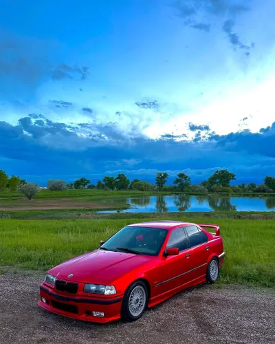 Ravoony Basic Gloss Metallic Vampire Red Car Wrap review Francisco Palafos 01