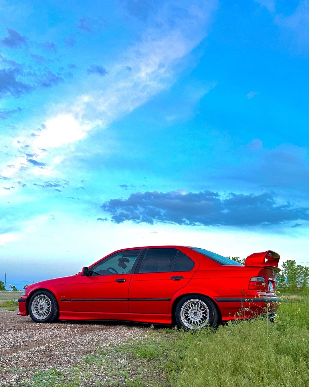 Ravoony Basic Gloss Metallic Vampire Red Vinyl Car Wrap review Francisco Palafos 02