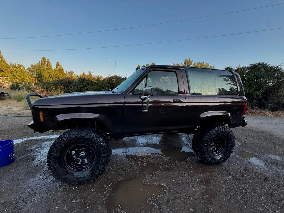 Ravoony Plus Gloss Metallic Mahogany Red Vinyl Wrap review Erasmo Hernandez 01