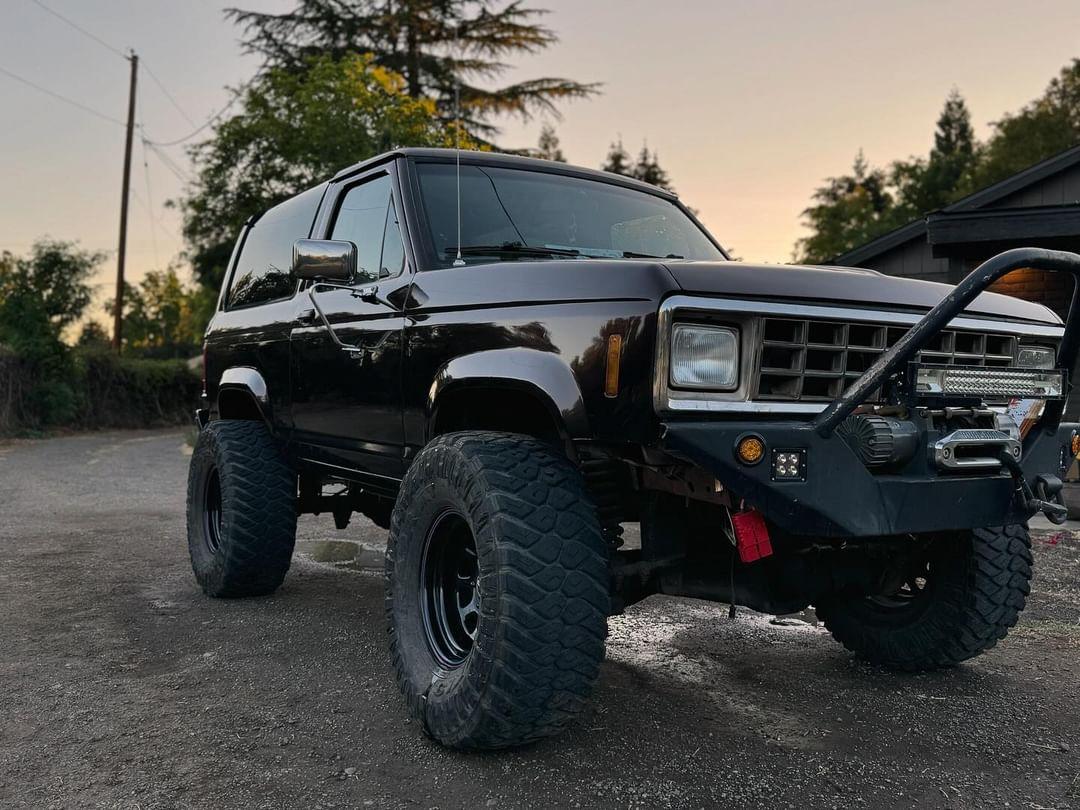 Ravoony Plus Gloss Metallic Mahogany Red Vinyl Wrap review Erasmo Hernandez 02