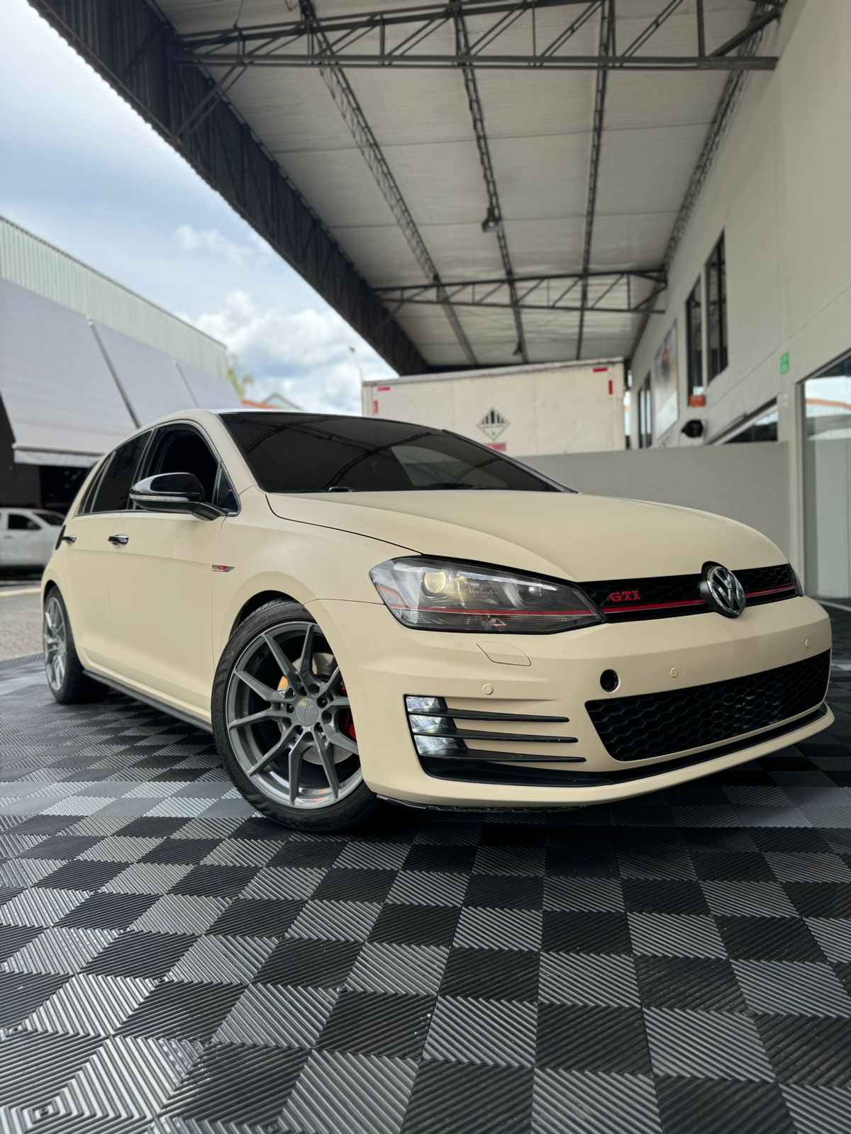 Ravoony Plus Ultimate Flat Khaki Milan Car Vinyl Wrap review Mason Kainoa