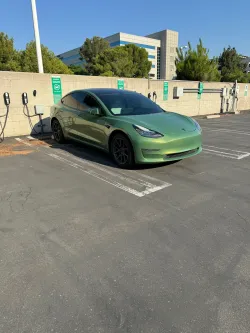  Ravoony Plus Gloss Aston Martin Iridescent Emerald Green Car Wrap Tesla Model Y Wrap review Navid