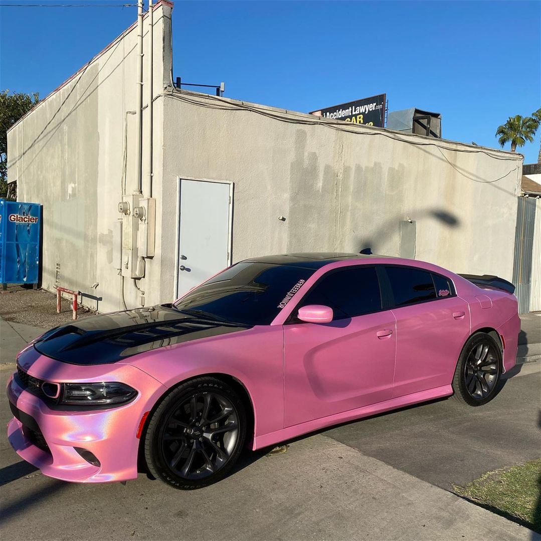 Ravoony Plus Glossy Laser Pink Car Vinyl Wrap review Edgar Galvan 01