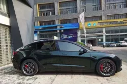 Ravoony Plus Gloss Pearlized Benz Emerald Green Car Vinyl Wrap review Mekhi Webster 01