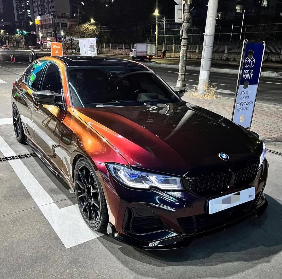 Ravoony Plus PET Gloss Color Shift Rainbow Drift Black Red Vinyl Wrap review Daniel Voithoffer 01