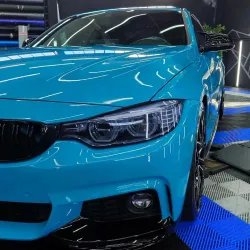 Ravoony Plus Glossy Miami Blue Vinyl Wrap review Ayden Reeves 01