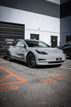 Ravoony Plus BMW Brooklyn Grey Vinyl Wrap Tesla Model Y Wrap review  Michael MacKenzie 02