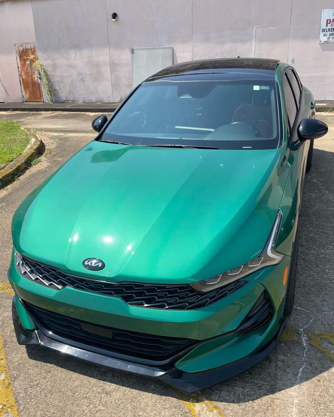Ravoony Plus Gloss Paint Metallic Isle Of Man Green Car Vinyl Wrap review Ronen chandgaokar 02