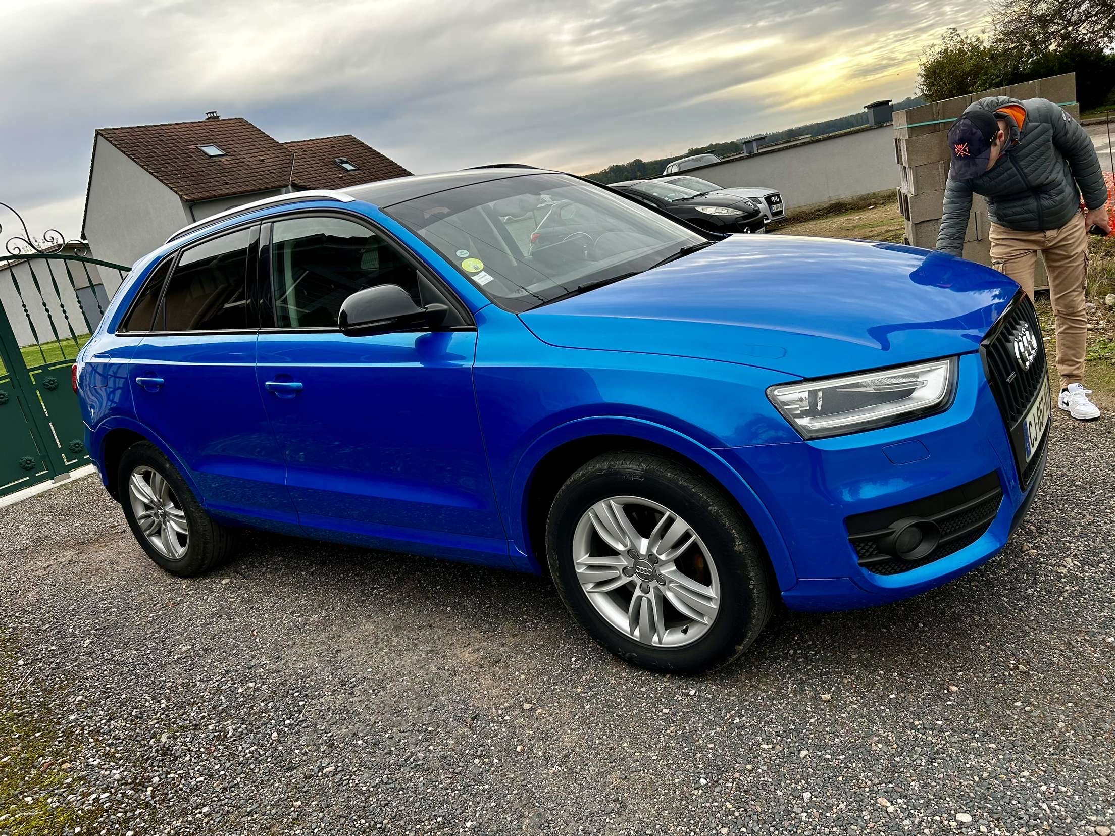 Ravoony Plus Metal Paint Jazz Blue Vinyl Car Wrap review Gabriel Jeudy 03