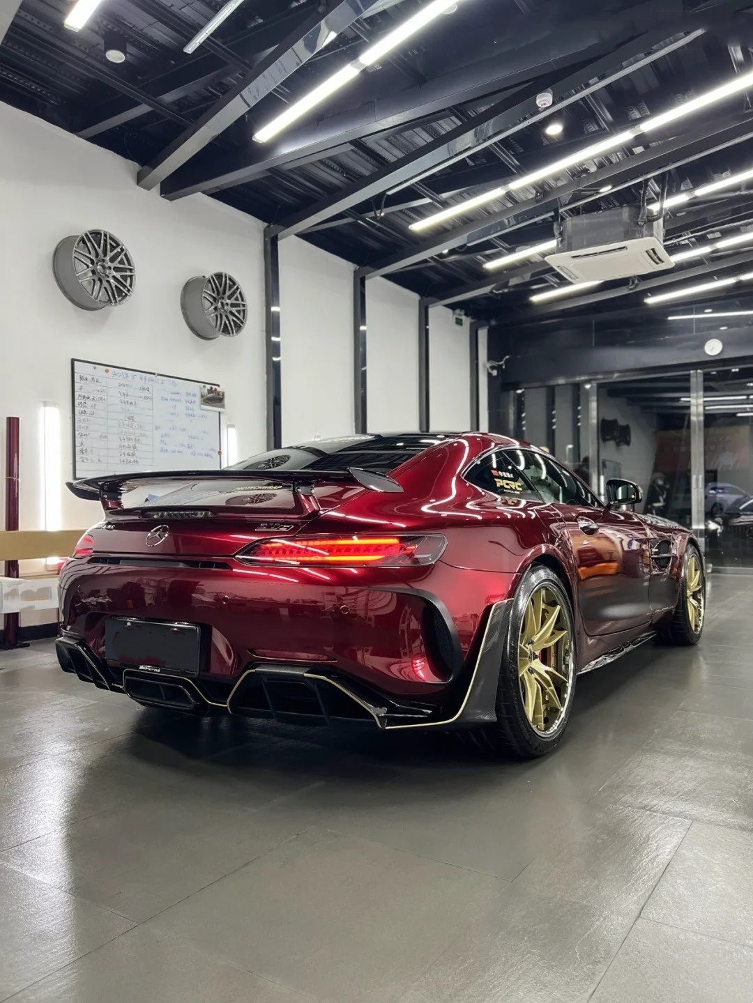 Ravoony Plus Liquid Metallic Dragon Blood Red Vinyl Car Wrap review Ian Craven-bailey 01