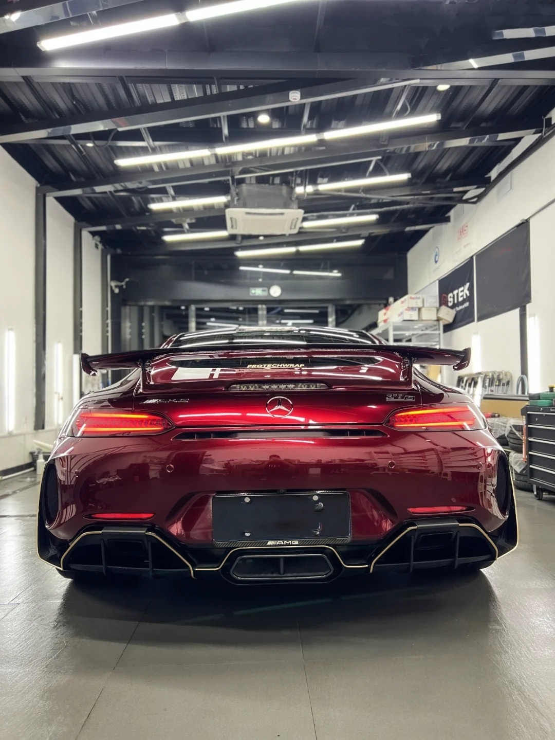 Ravoony Plus Liquid Metallic Dragon Blood Red Vinyl Car Wrap review Ian Craven-bailey 02