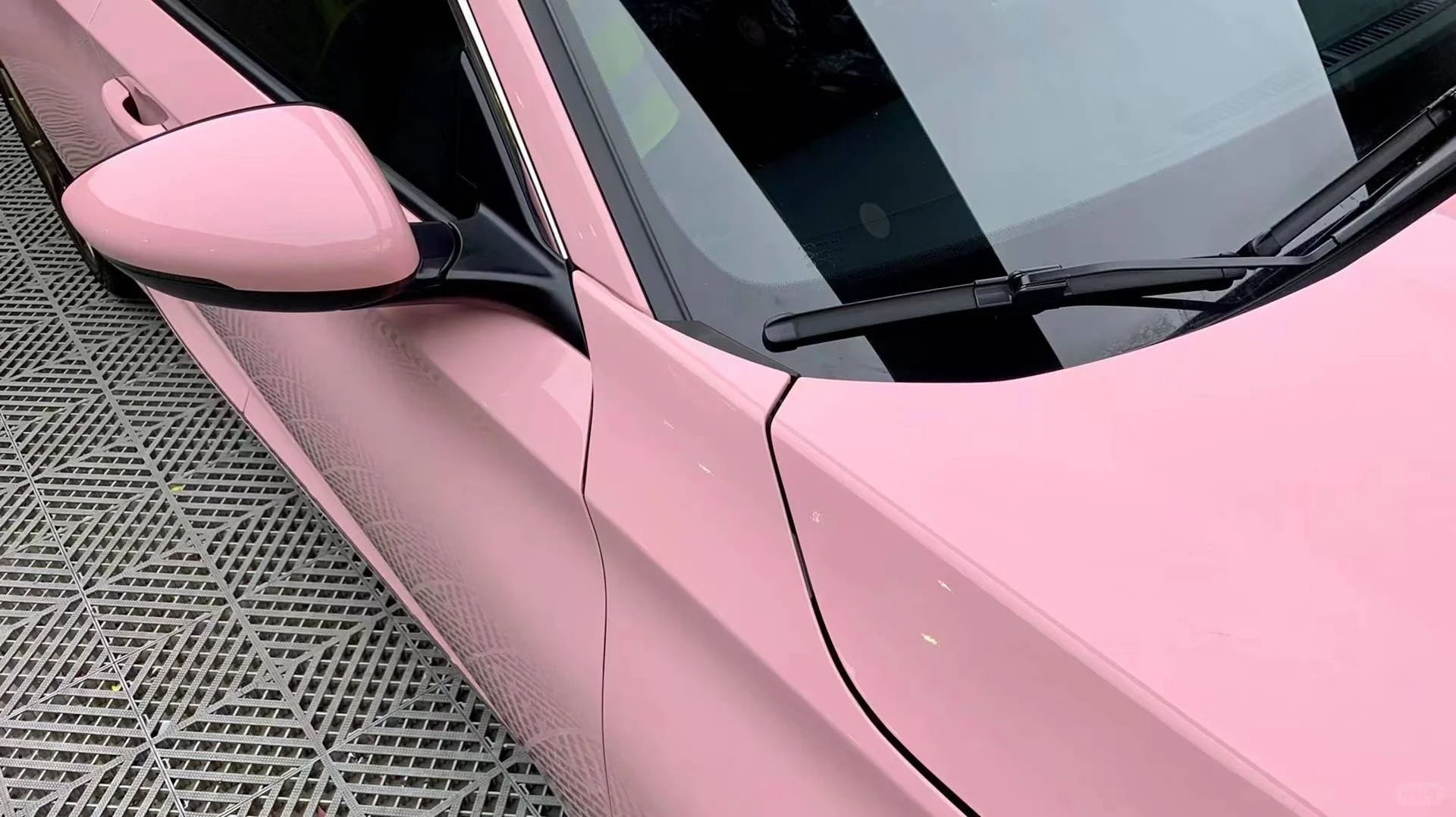 Ravoony Plus PET Gloss Crystal Peach Pink Car Vinyl Wrap review Aaron Harris 02