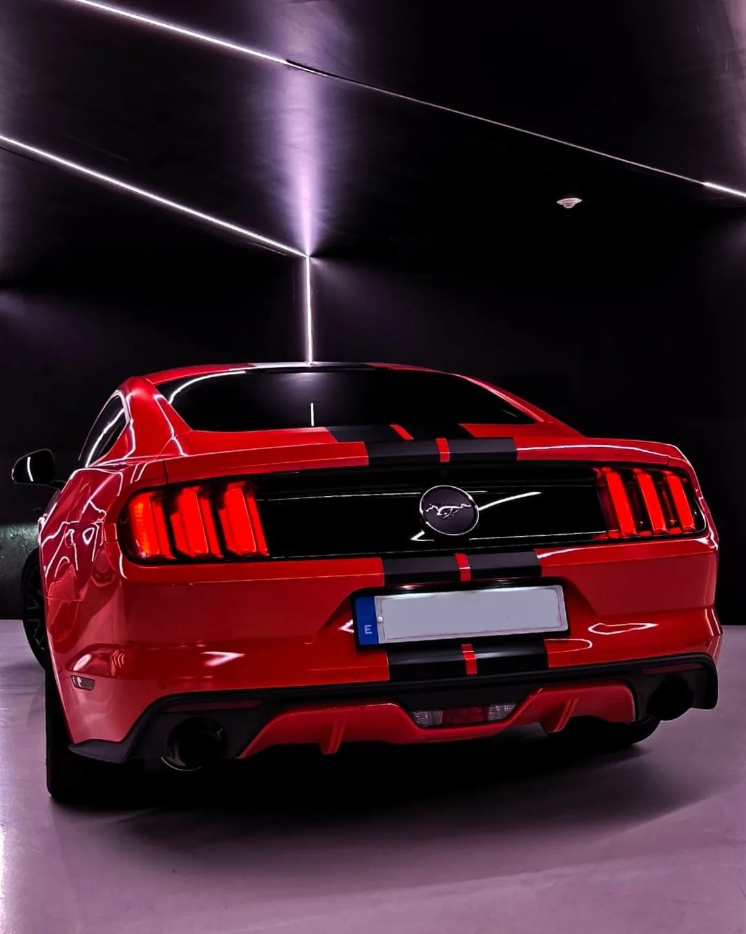 Ravoony Plus Gloss Metallic Vampire Red Vinyl Car Wrap review Xzavier Garza 03