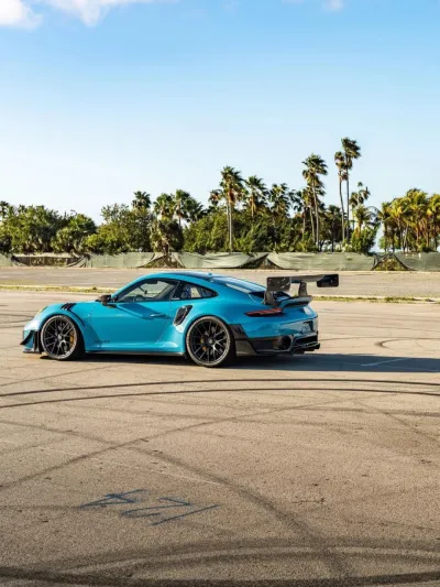 Ravoony Plus Glossy Miami Blue Vinyl Wrap review Daniil Rostovtsev 01