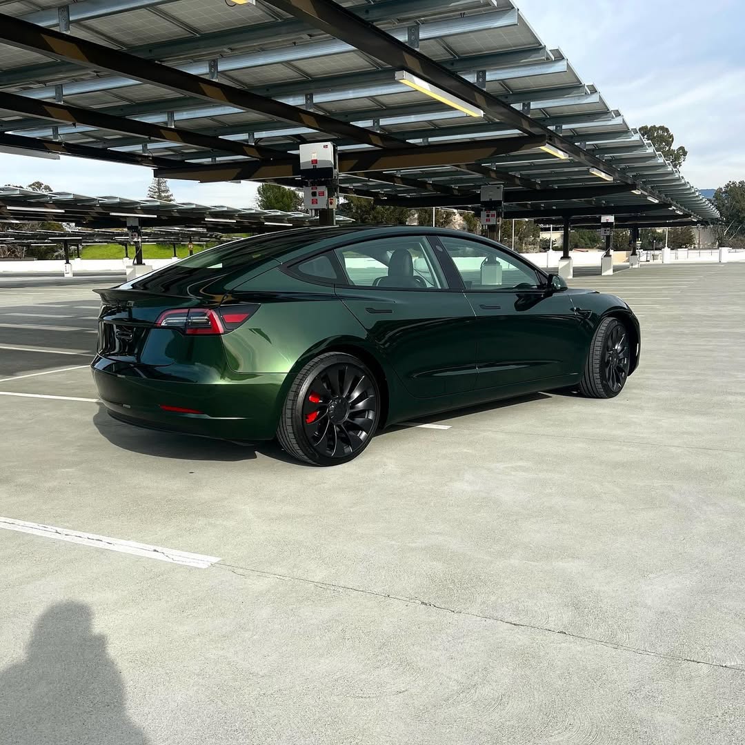 Ravoony Plus Gloss Paint Metal Midnight Green Car Wrap review Brian Johon 01