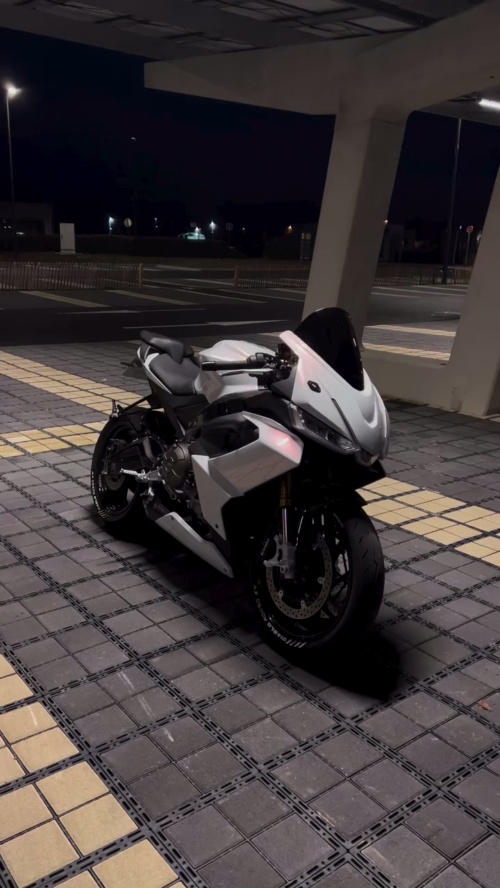  Ravoony Plus Glossy White to Pink Car Wrap review 
