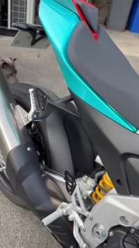 Ravoony Plus Gloss Metal Paint Lake Blue Car Wrap review 0