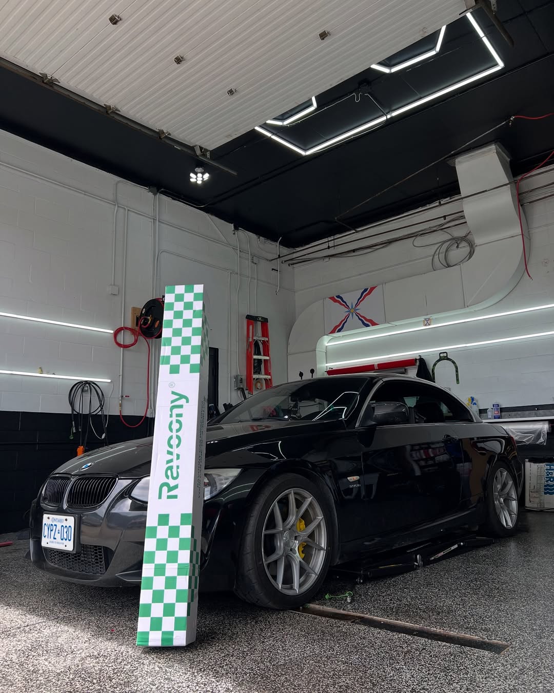 Ravoony Plus Liquid Metallic Dragon Blood Red Vinyl Car Wrap review WINDSOR WRAP 01