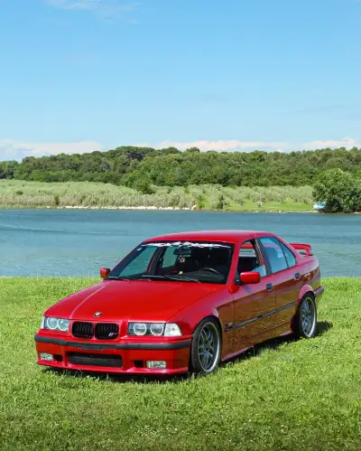 Ravoony Basic Gloss Metallic Vampire Red Vinyl Car Wrap review nikolina_pavletic 00