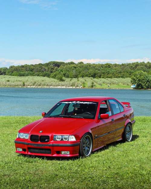 Ravoony Basic Gloss Metallic Vampire Red Vinyl Car Wrap review nikolina_pavletic
