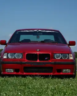 Ravoony Basic Gloss Metallic Vampire Red Vinyl Car Wrap review nikolina_pavletic 09