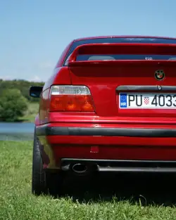 Ravoony Basic Gloss Metallic Vampire Red Vinyl Car Wrap review nikolina_pavletic10