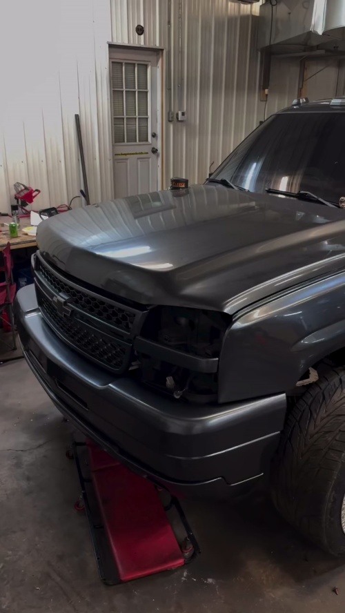 Ravoony Plus Gloss Charcoal Grey Car Wrap review Dmitri Kochan 00