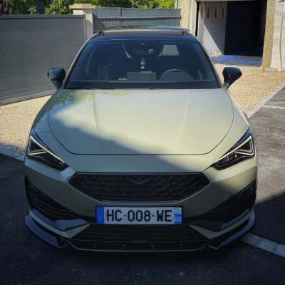 Ravoony Plus Gloss Khaki Green Car Vinyl Wrap review Yacine Sellah 00
