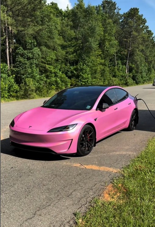 Ravoony Plus Glossy Laser Pink Car Vinyl Wrap review Anej Koprek