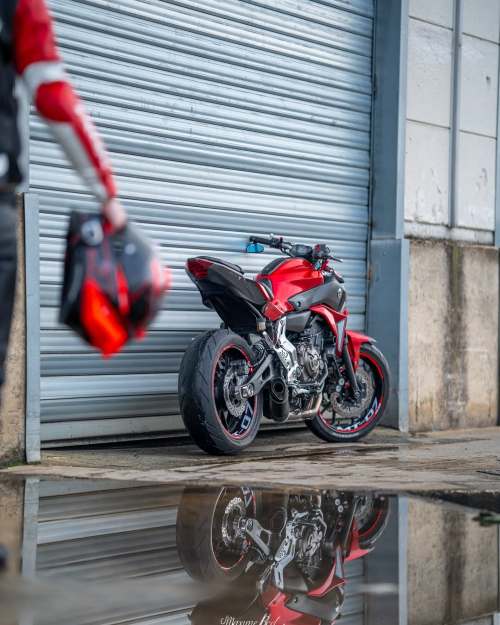 Ravoony Basic Gloss Metallic Vampire Red Vinyl Car Wrap review howz.hrz