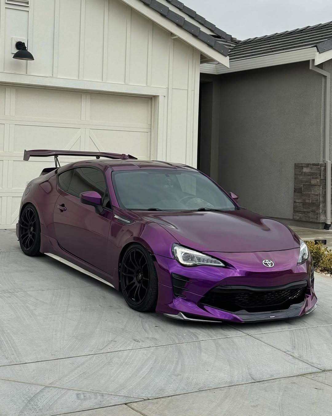   Ravoony Plus Ultra Gloss Metal Paint Grape Purple Vinyl Wrap review KOZZY WRAPS LLC 00