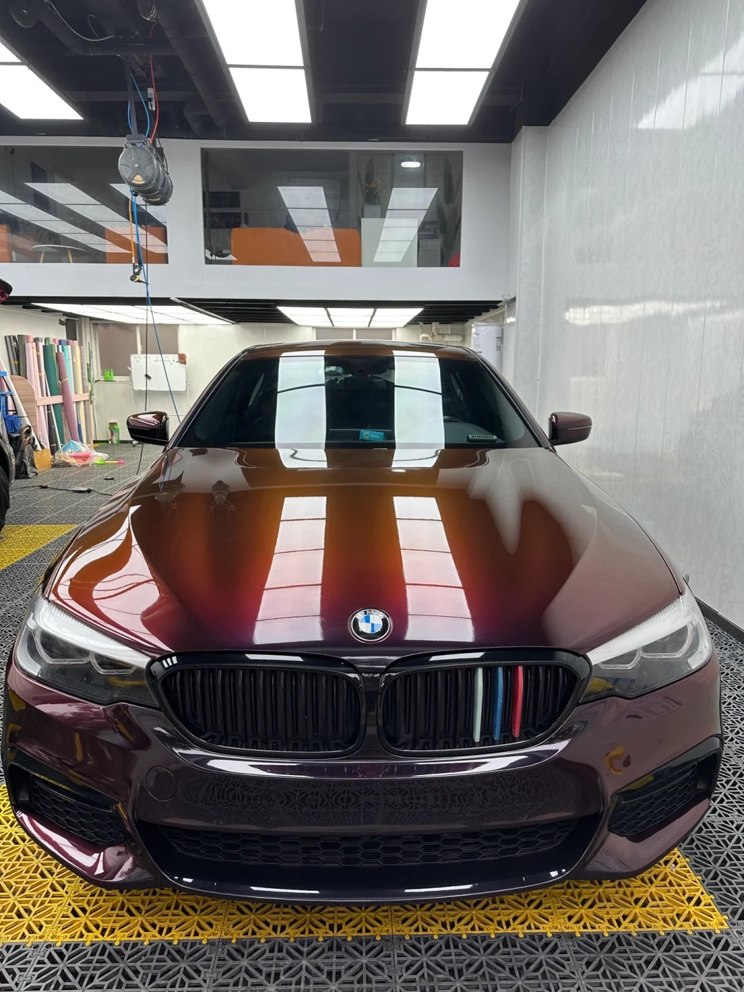 Ravoony Plus PET Gloss Color Shift Rainbow Drift Black Red Vinyl Wrap review Anton 01