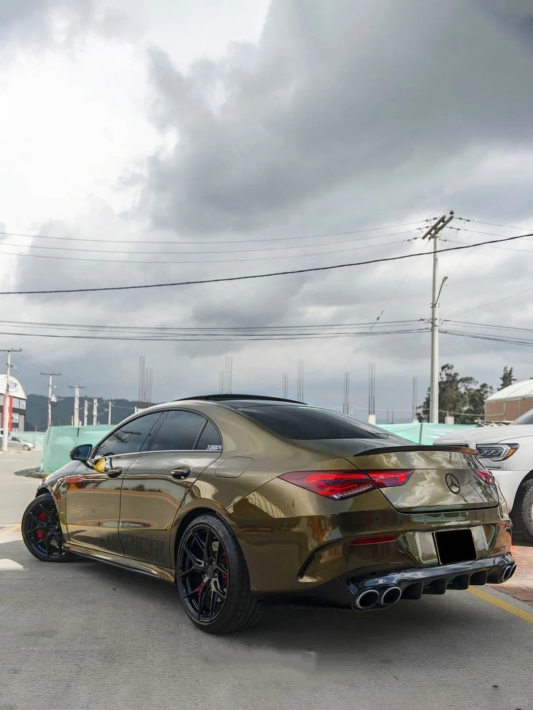 Ravoony Plus Gloss Midnight Gold Car Wrap review Wolf auto 02