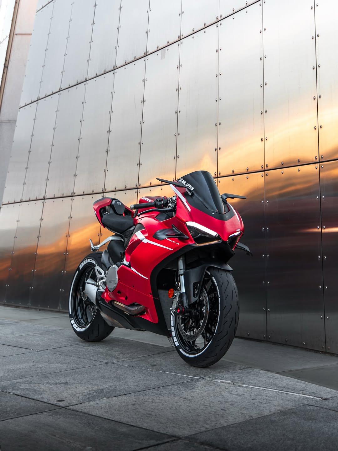 Ravoony Plus Matte Ceramics Red Car Vinyl Wrap review mr_lpprs 04