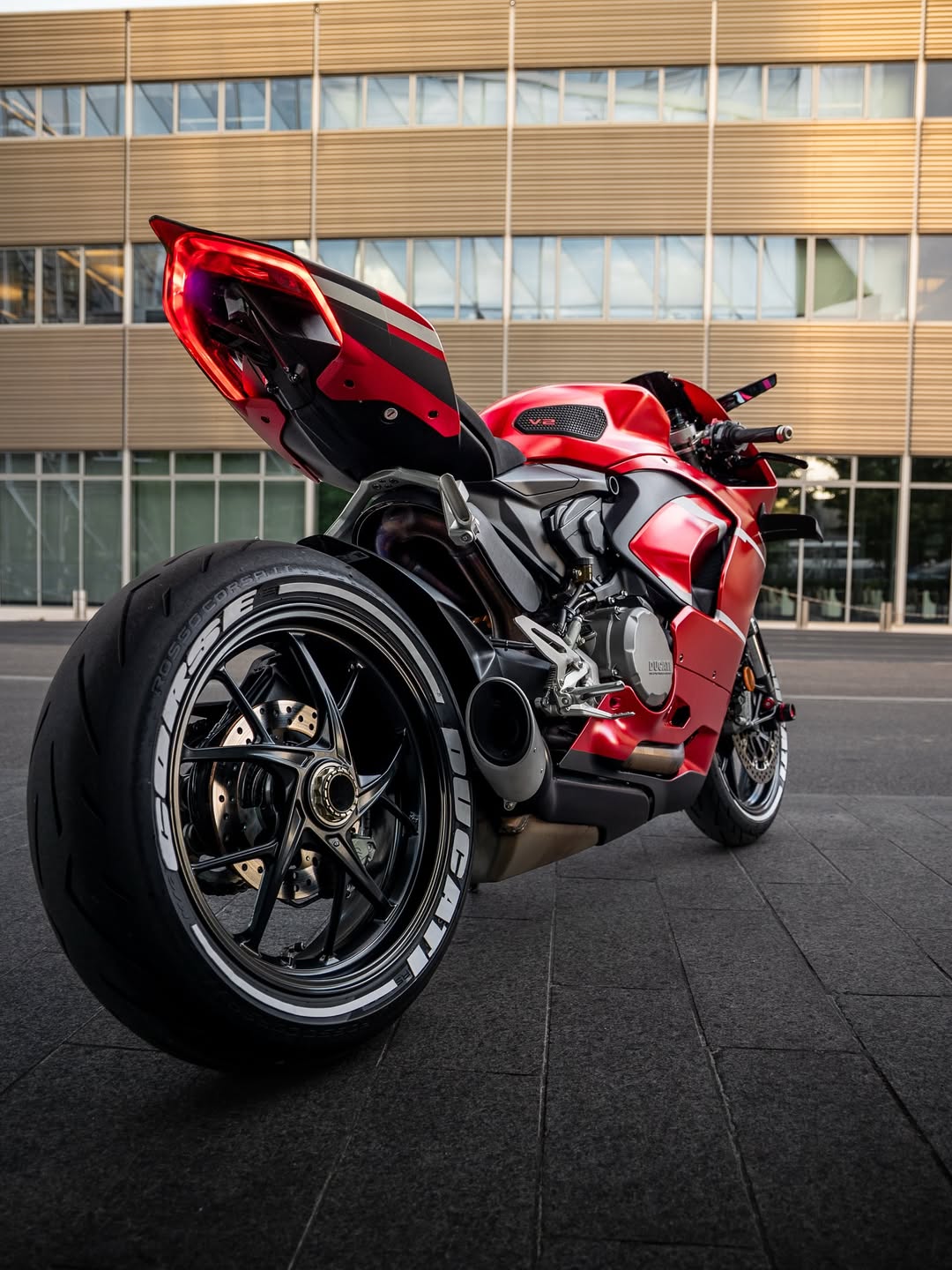 Ravoony Plus Matte Ceramics Red Car Vinyl Wrap review mr_lpprs 03