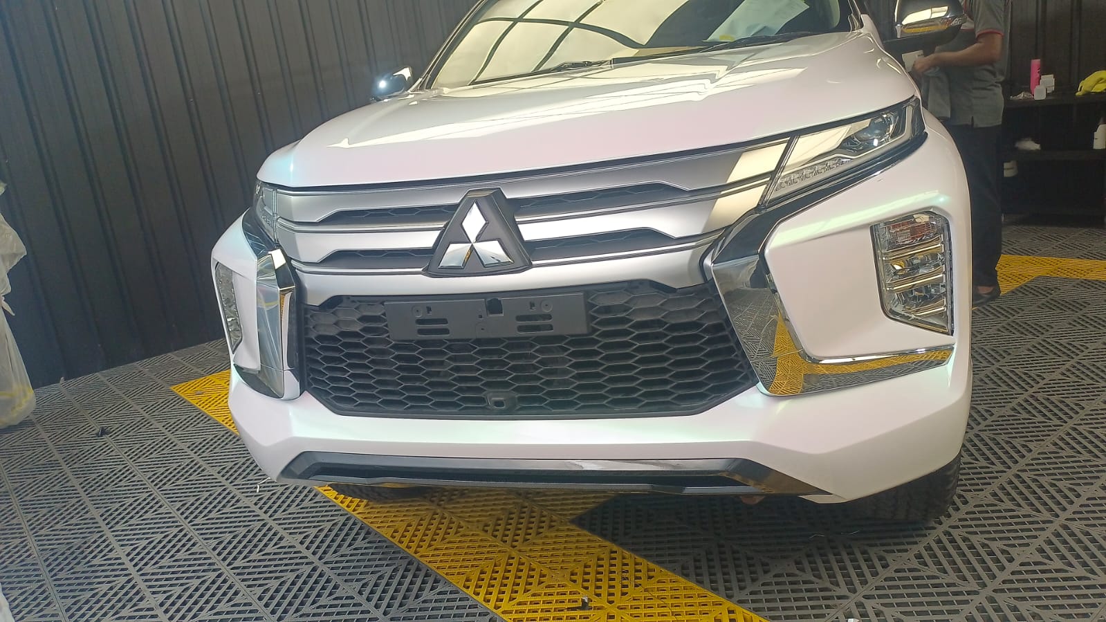 Ravoony Pro TPU Gloss Aurora White PPF Film review A H M Abdullah 05