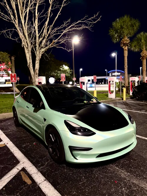   Ravoony Plus Glossy Laser Tiffany Car Vinyl Wrap review 