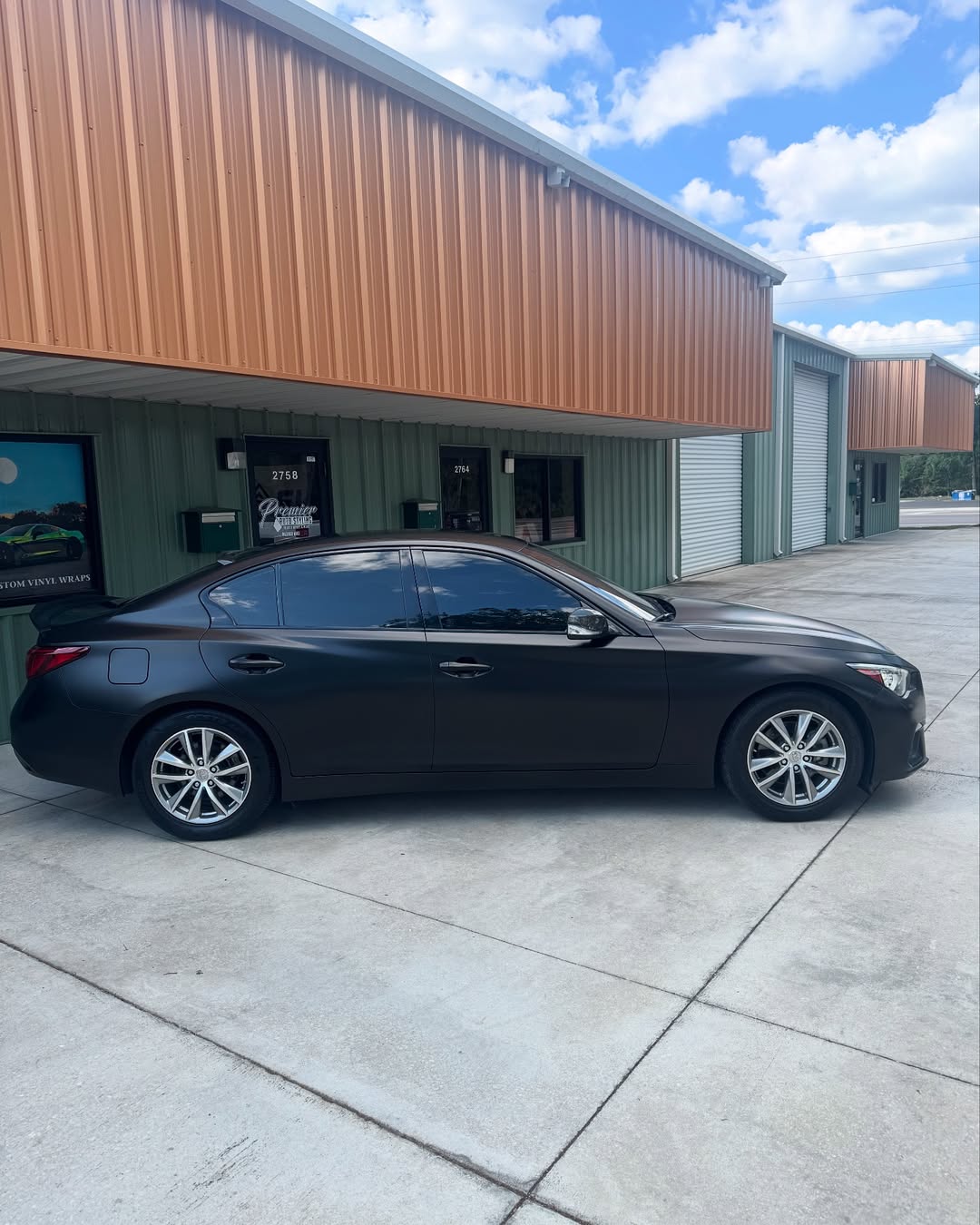 Ravoony Plus PET Satin Black Car Wrap review Customer Auto 02