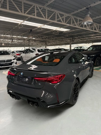 Ravoony Plus PET Glossy Metallic Tourmalie Grey Car Wrap review BMW Car Center 03