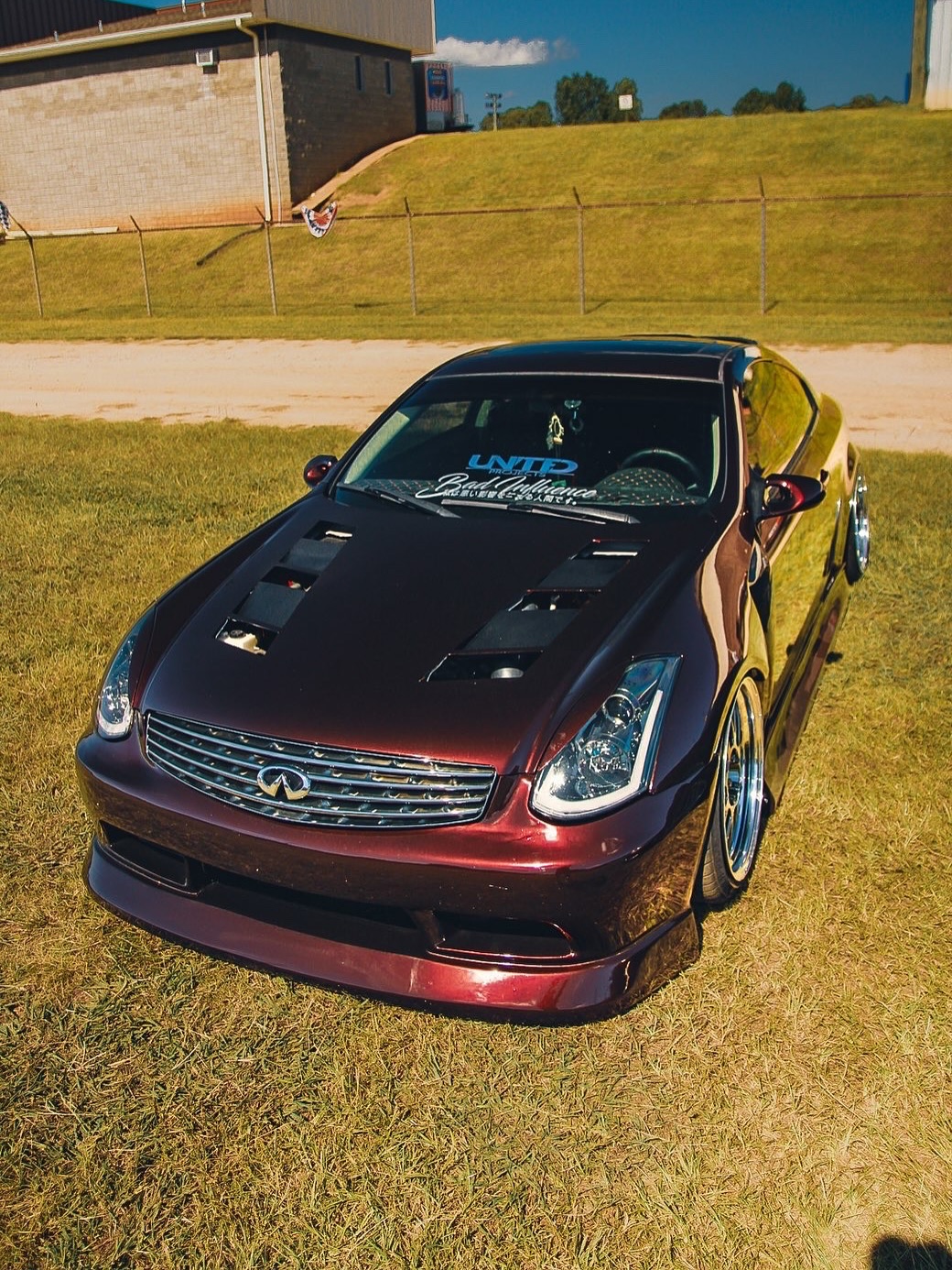 Ravoony Plus Gloss Black Rose Vinyl Wrap review aj_vq35 01