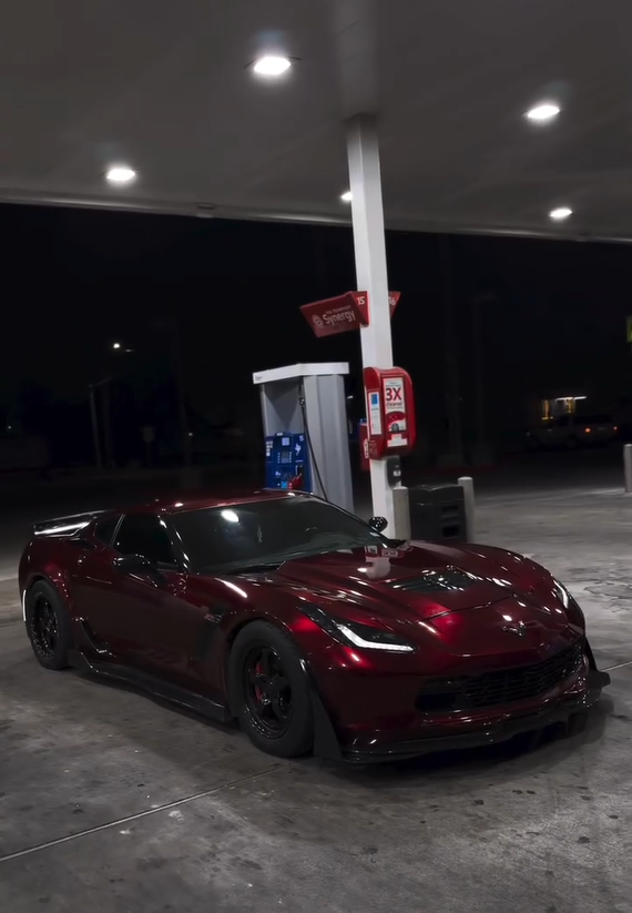 Ravoony Plus Liquid Metallic Dragon Blood Red Vinyl Car Wrap review Fabrício Eloi 01