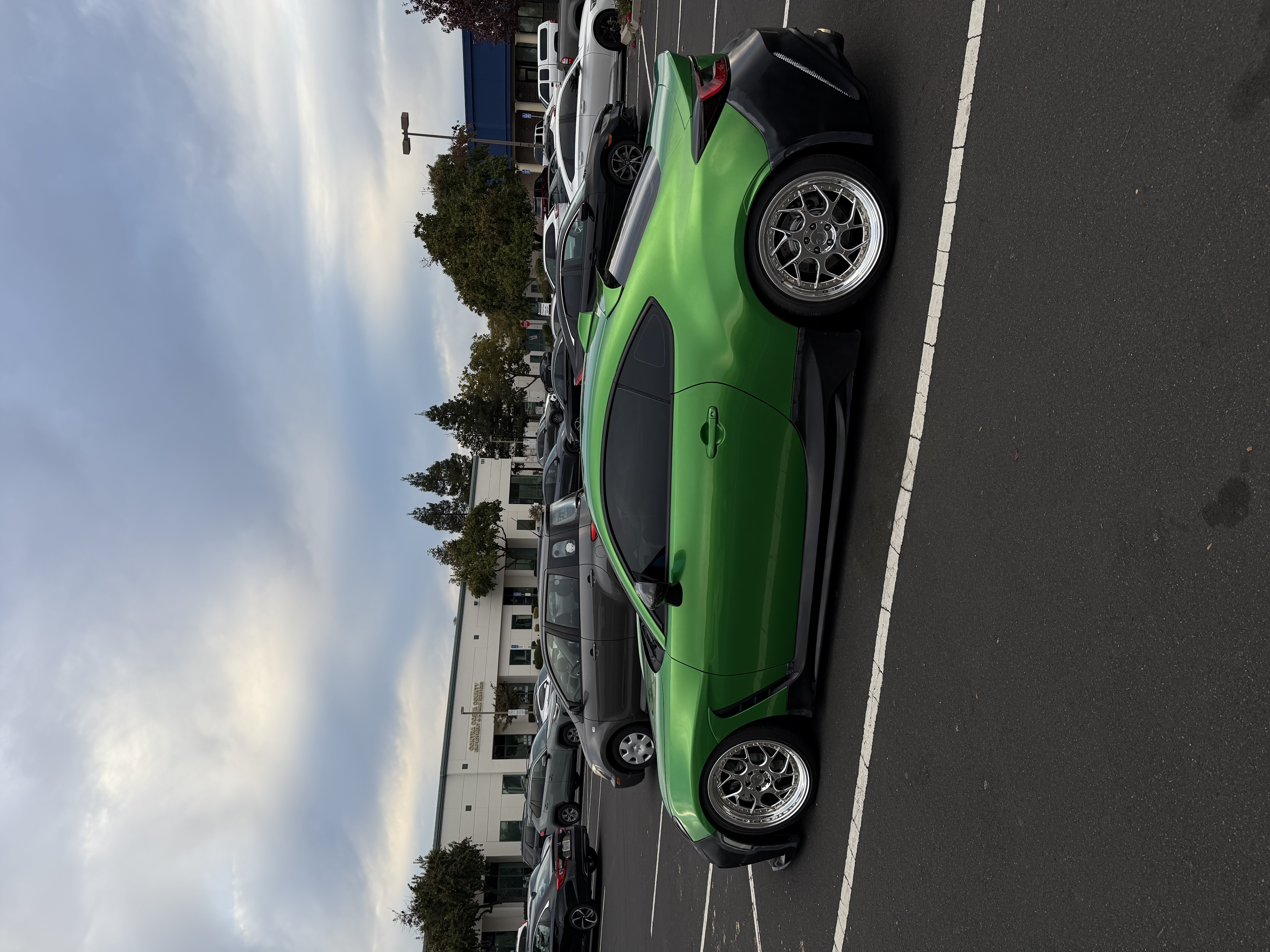 Ravoony Plus Glossy Metal Flame Green Vinyl Car Wrap review 0