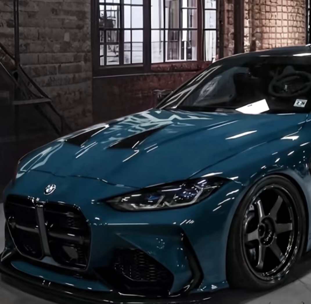 Ravoony Basic PET Gloss Butterfly Valley Blue Vinyl Car Wrap review Christian Hernandez 00