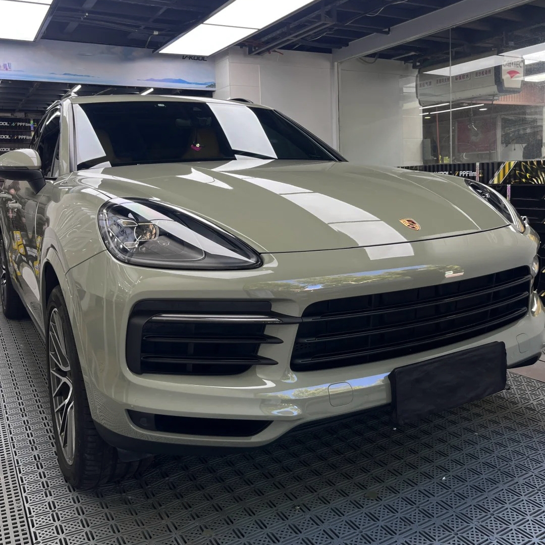 Ravoony Basic PET Glossy Light Khaki Green Car Wrap review 1